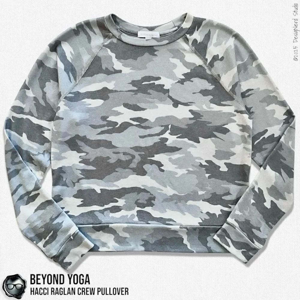 BEYOND YOGA HACCI FAVORITE RAGLAN CREWNECK SWEATSHIRT IN GRAY CAMO XS PULLOVER